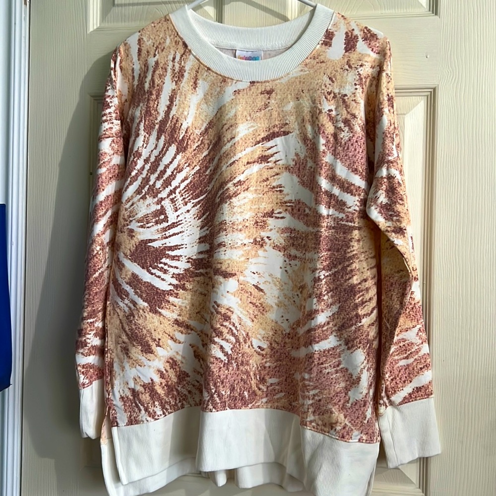 LuLaRoe Hannah tye-dye sweatshirt